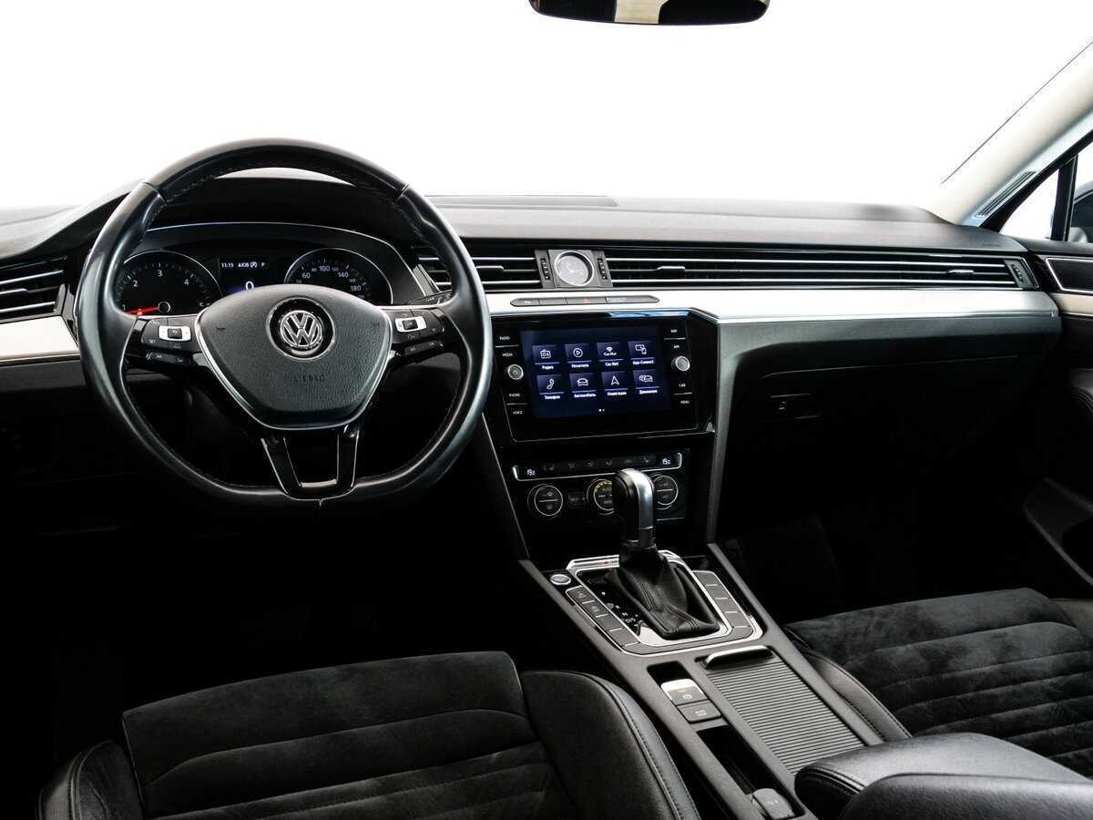 Купить Volkswagen Passat с пробегом. Фото: #7