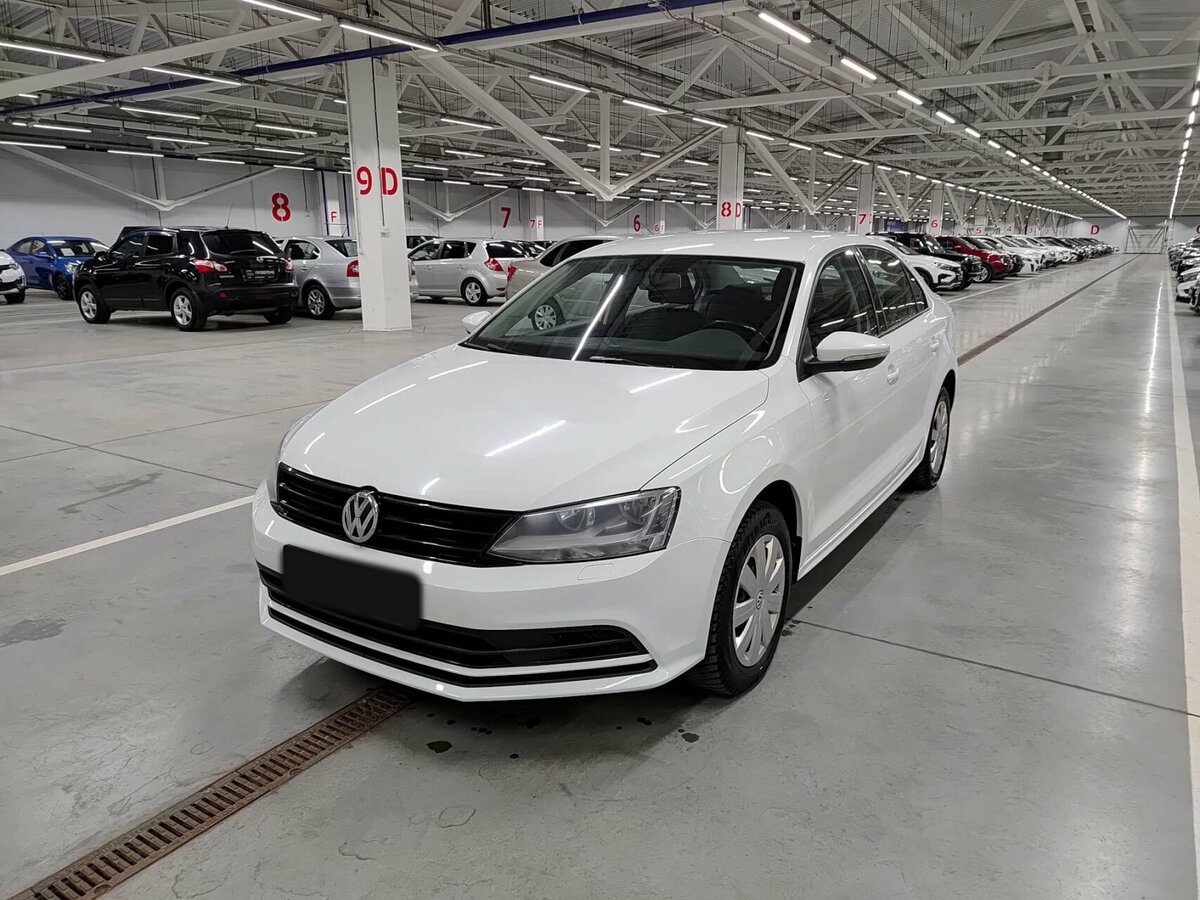 Купить Volkswagen Jetta с пробегом. Посмотреть фото