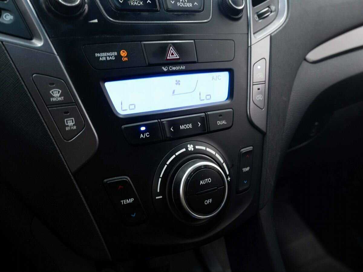 Купить Hyundai Santa Fe с пробегом. Фото: #17