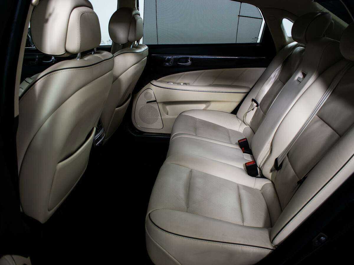 Купить Hyundai Equus с пробегом. Фото: #8