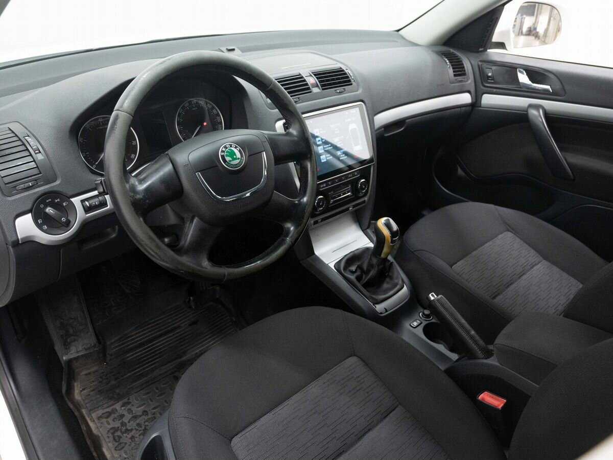 Купить Skoda Octavia с пробегом. Фото: #6