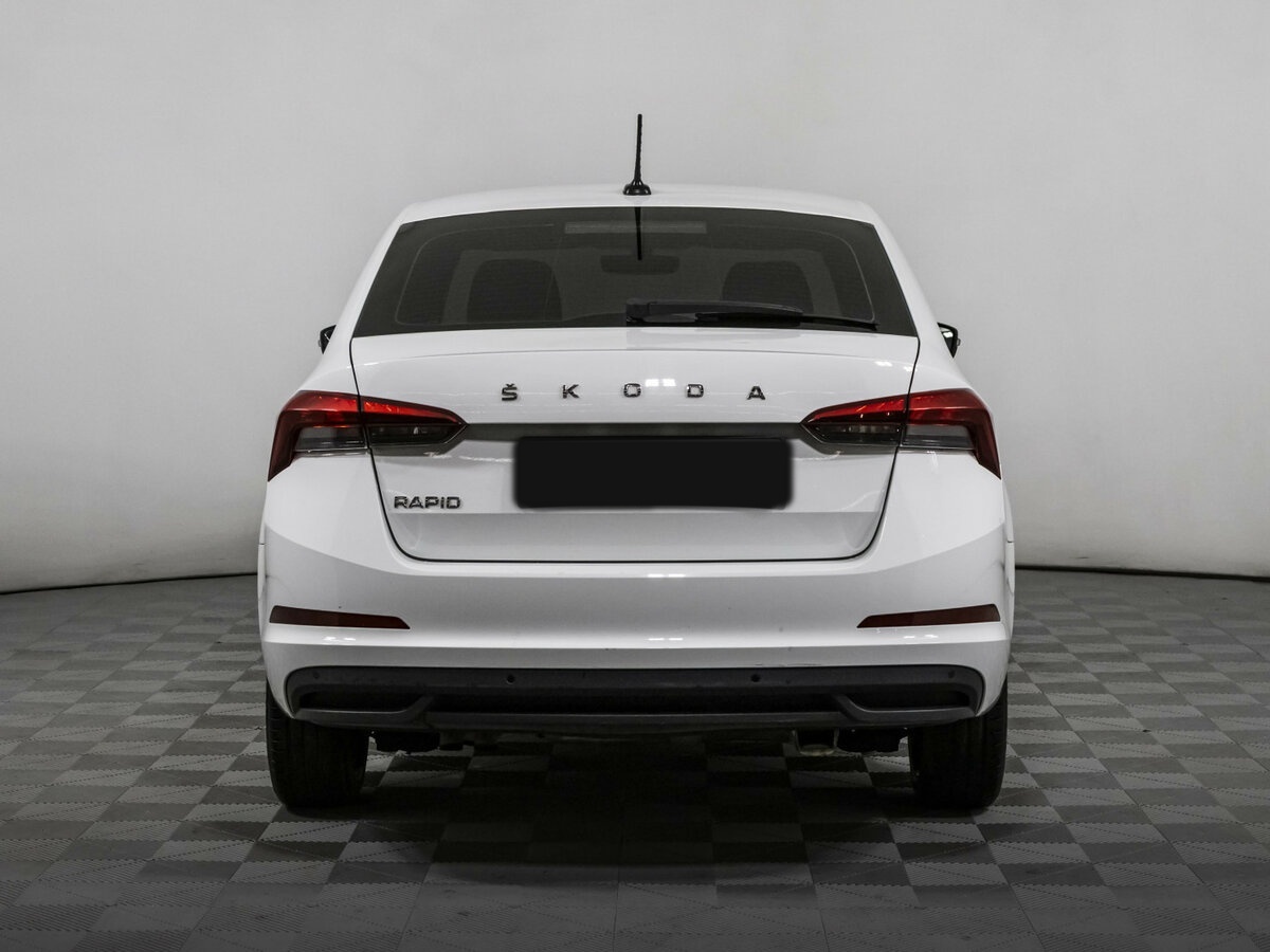 Купить Skoda Rapid с пробегом. Фото: #4