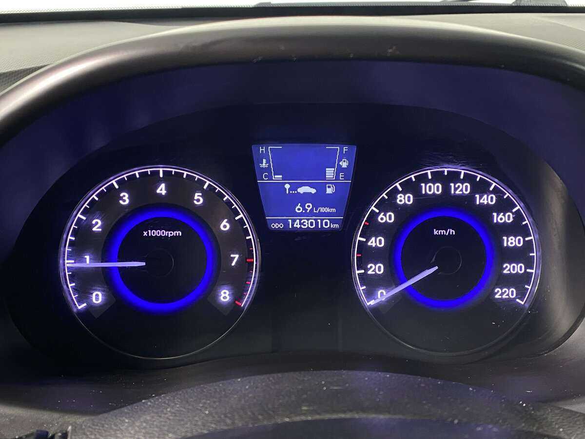 Купить Hyundai Solaris с пробегом. Фото: #16