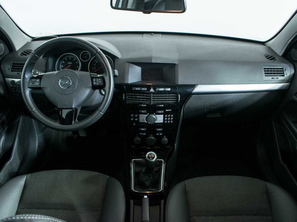 Купить Opel Astra с пробегом. Фото: #11