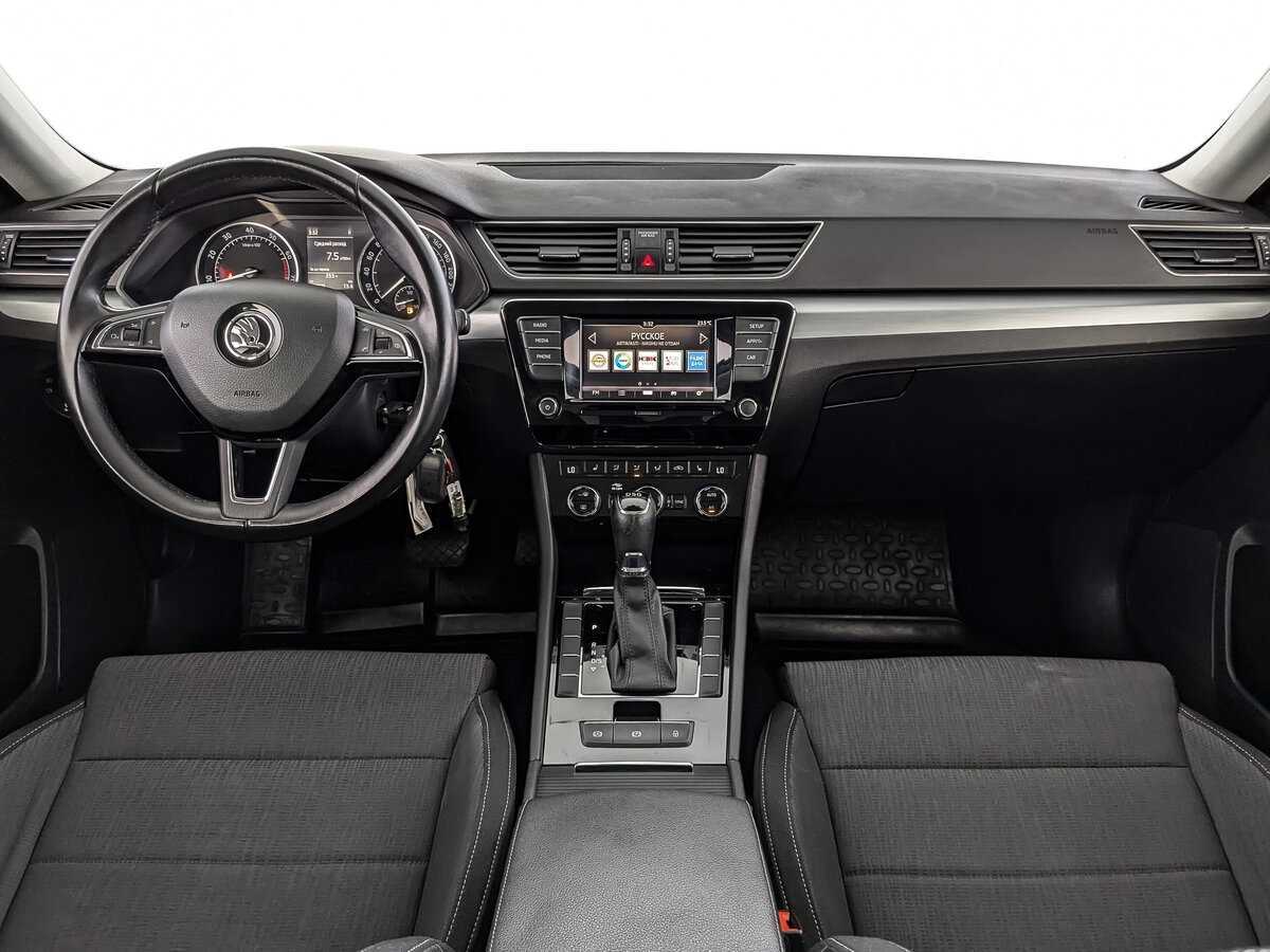 Купить Skoda Superb с пробегом. Фото: #9