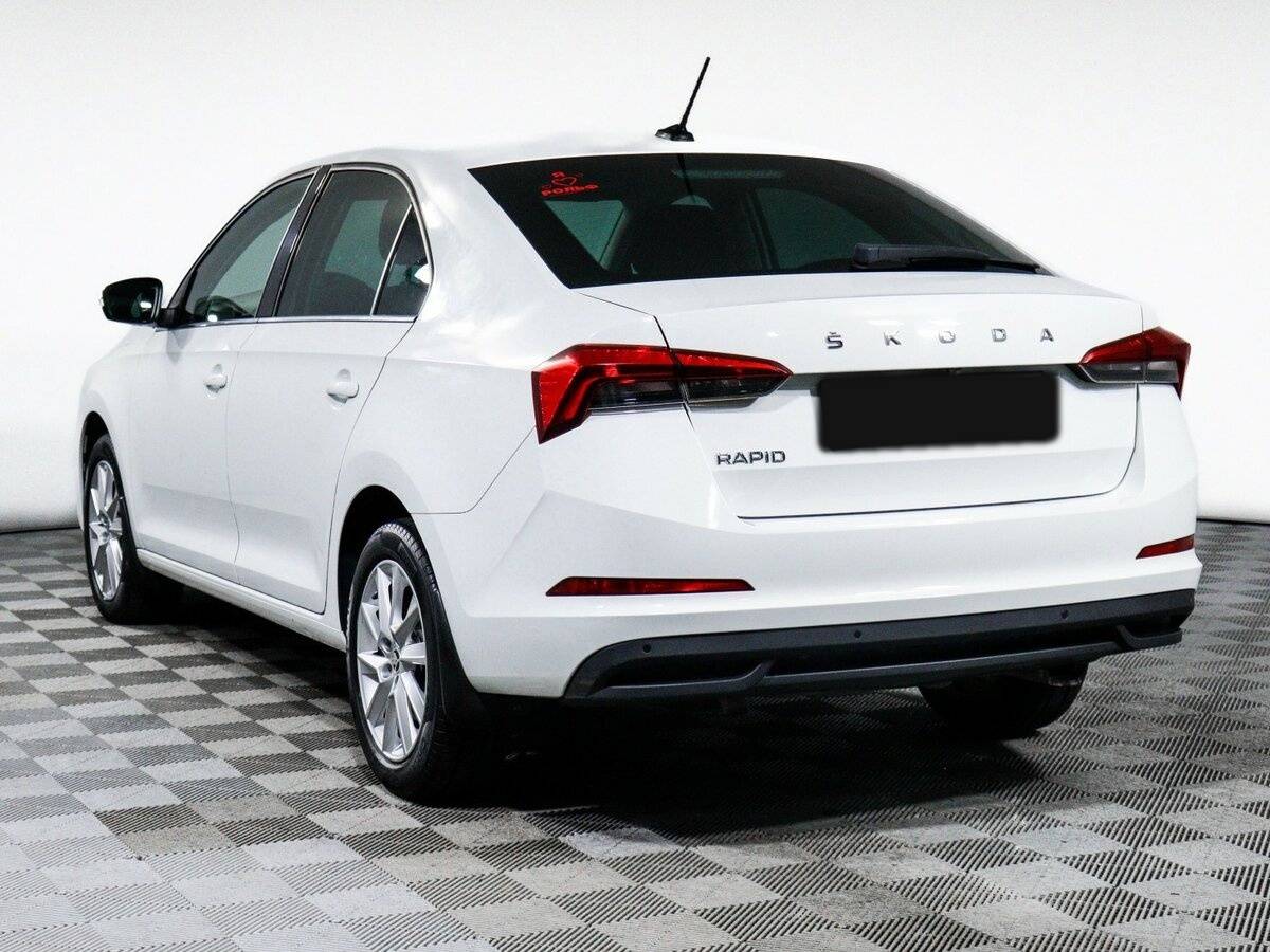 Купить Skoda Rapid с пробегом. Фото: #6