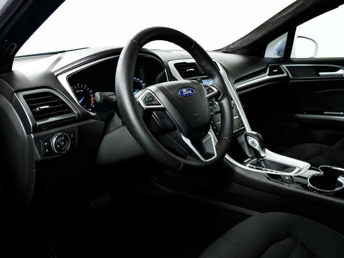 Купить Ford Mondeo с пробегом. Фото: #12