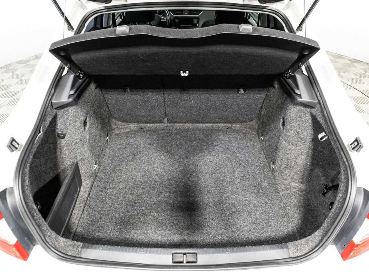 Купить Skoda Octavia с пробегом. Фото: #14