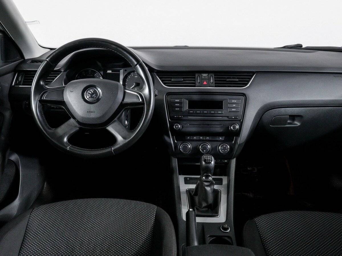 Купить Skoda Octavia с пробегом. Фото: #11