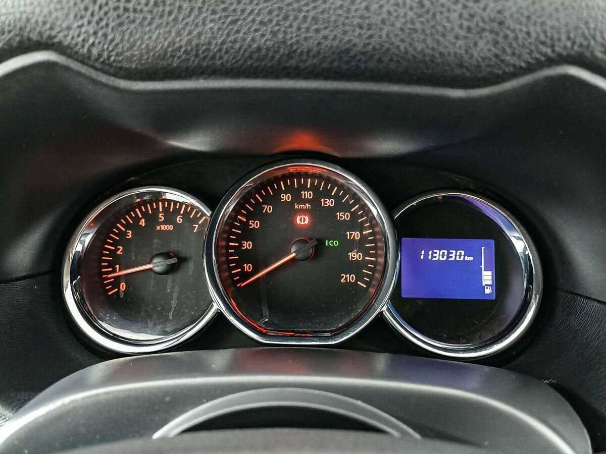 Купить Nissan Terrano с пробегом. Фото: #10