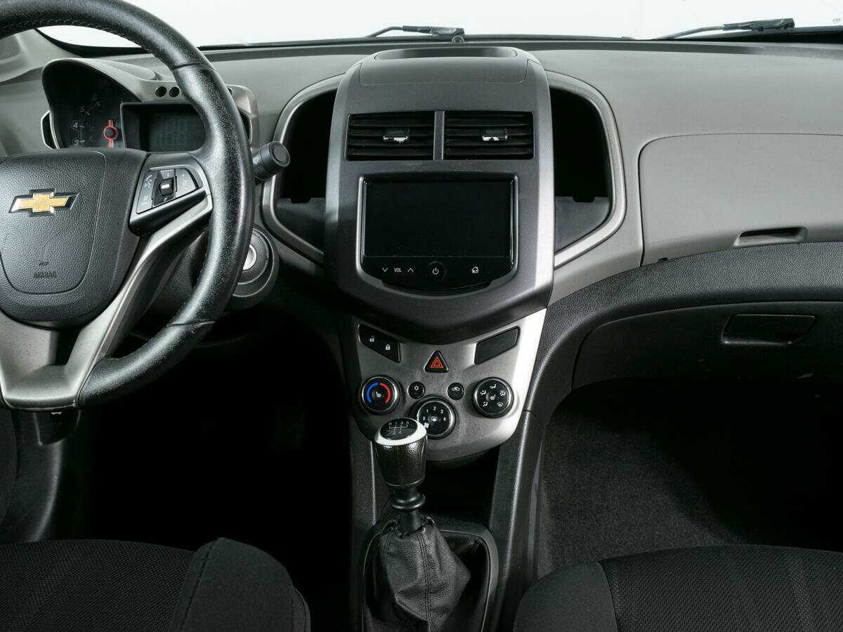 Купить Chevrolet Aveo с пробегом. Фото: #7