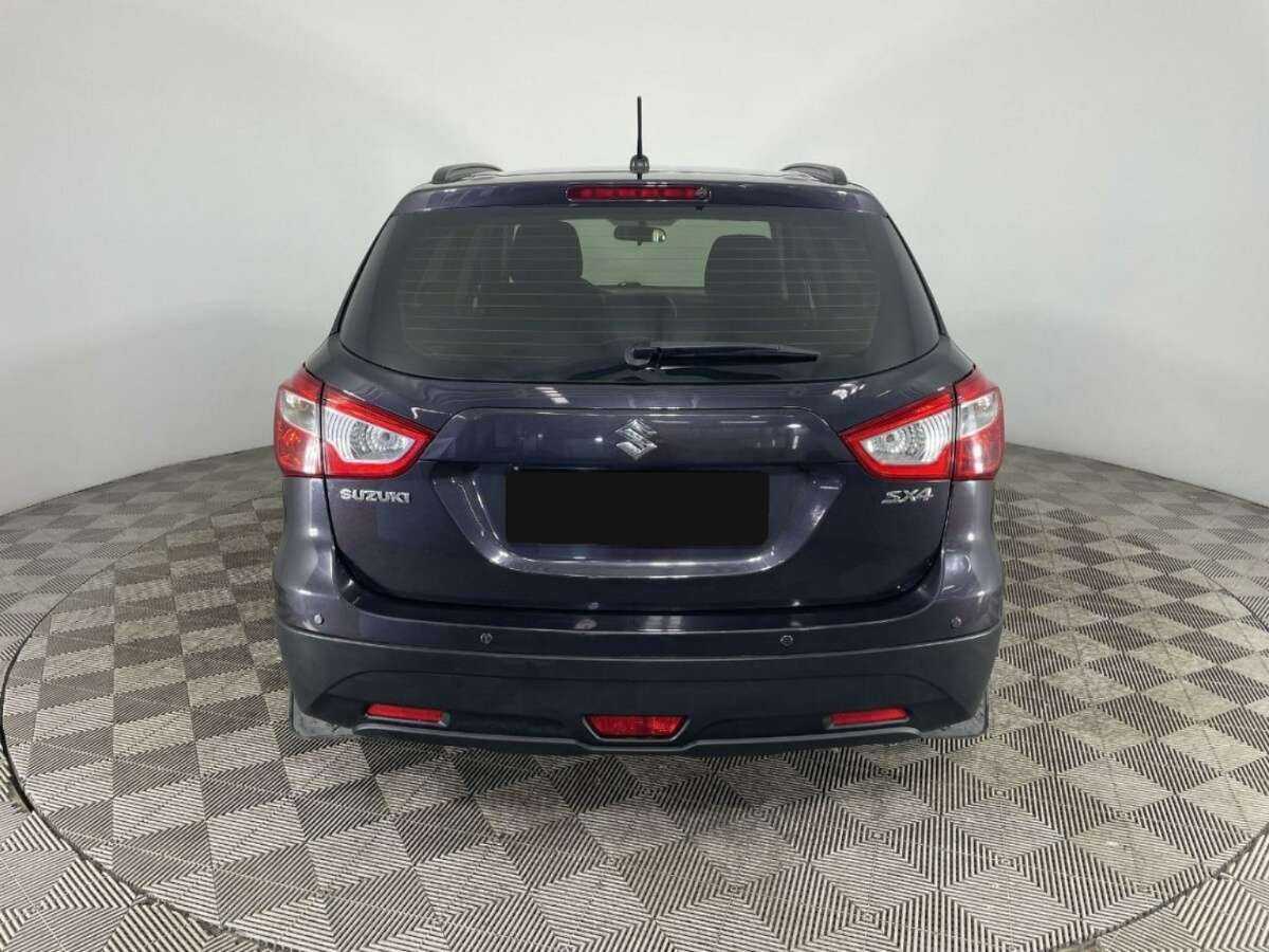 Купить Suzuki SX4 с пробегом. Фото: #2