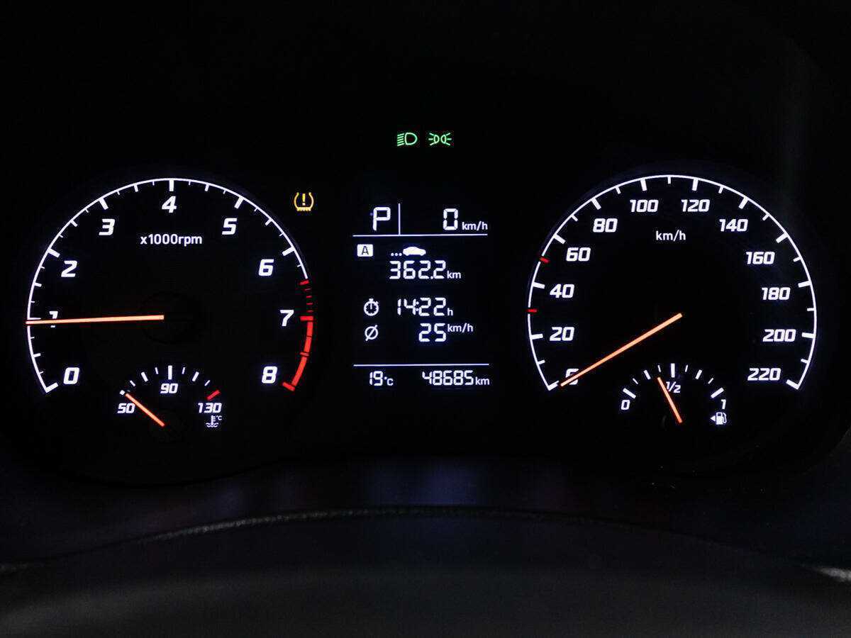 Купить Hyundai Solaris с пробегом. Фото: #11