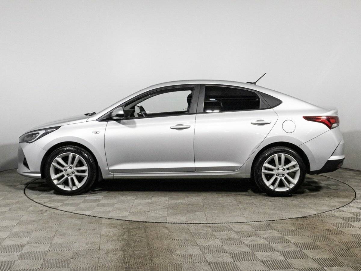 Купить Hyundai Solaris с пробегом. Фото: #7