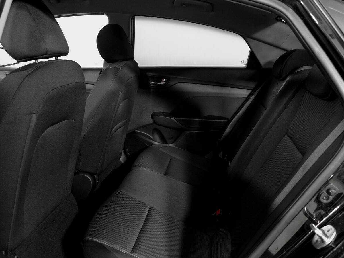 Купить Hyundai Solaris с пробегом. Фото: #9