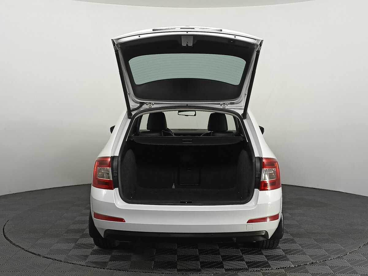Купить Skoda Octavia с пробегом. Фото: #9