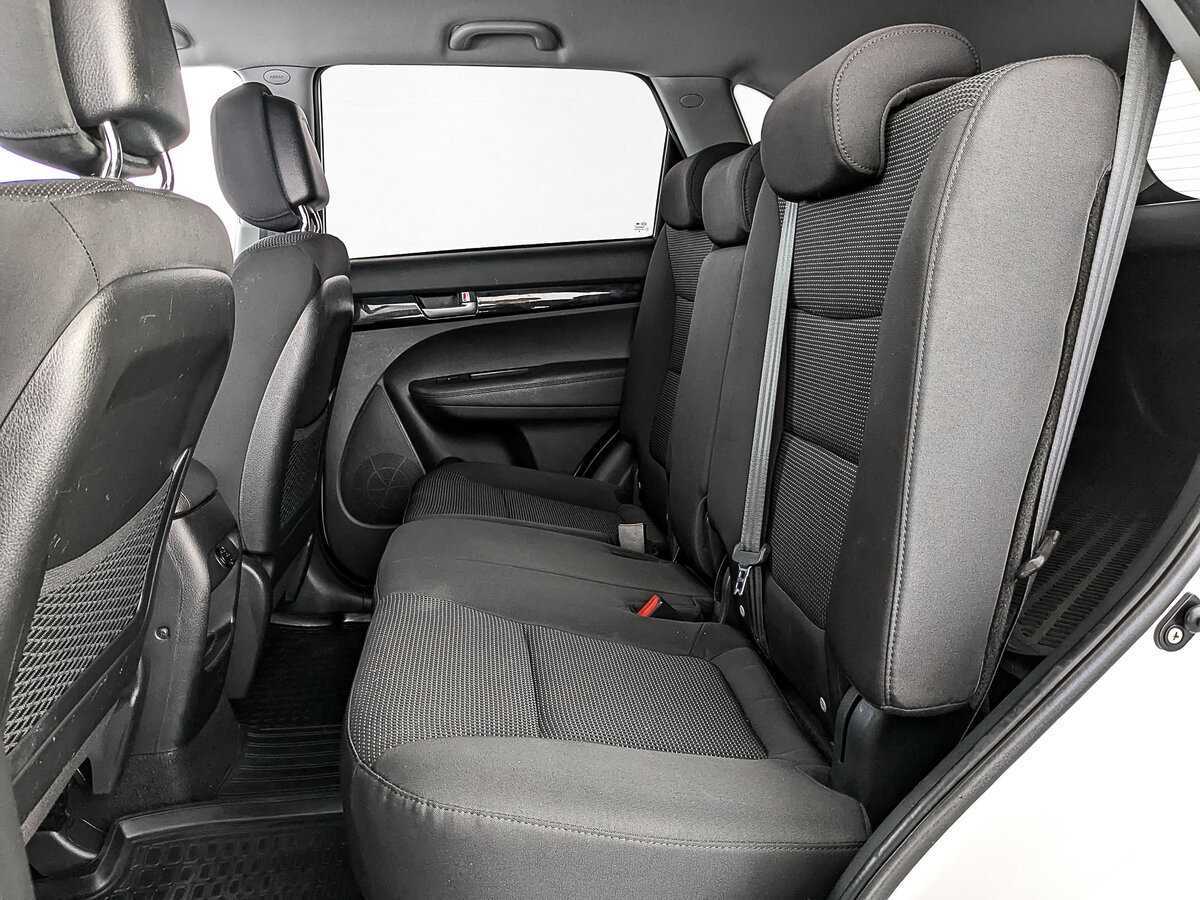 Купить Kia Sorento с пробегом. Фото: #17