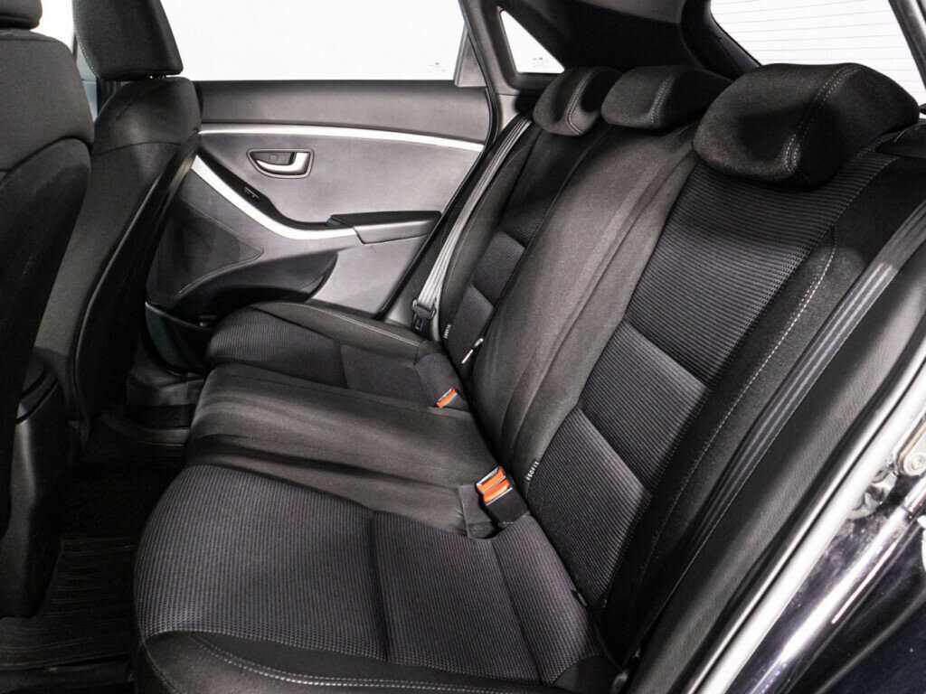 Купить Hyundai i30 с пробегом. Фото: #9