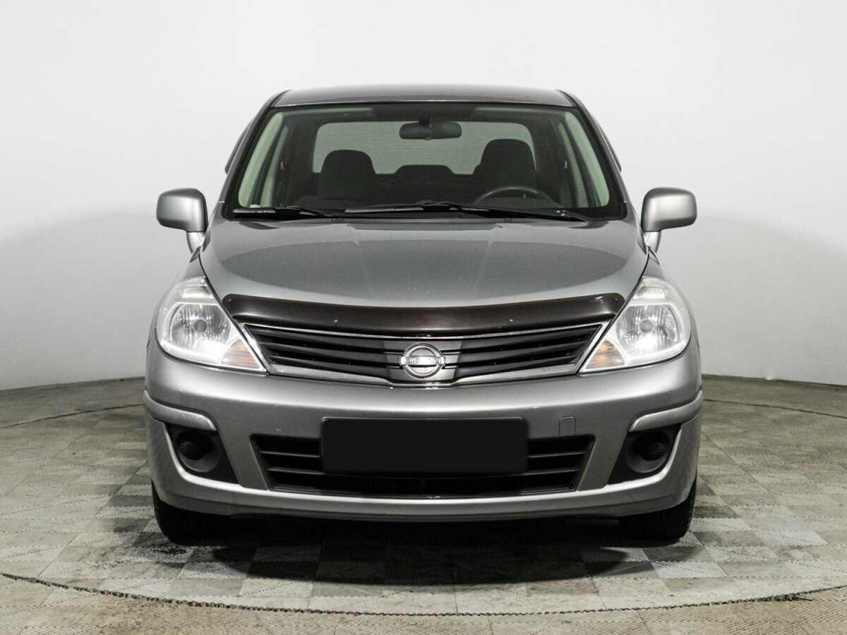 Купить Nissan Tiida с пробегом. Фото: #1
