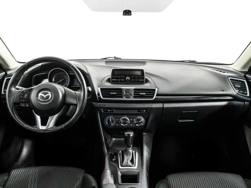 Купить Mazda 3 с пробегом. Фото: #11