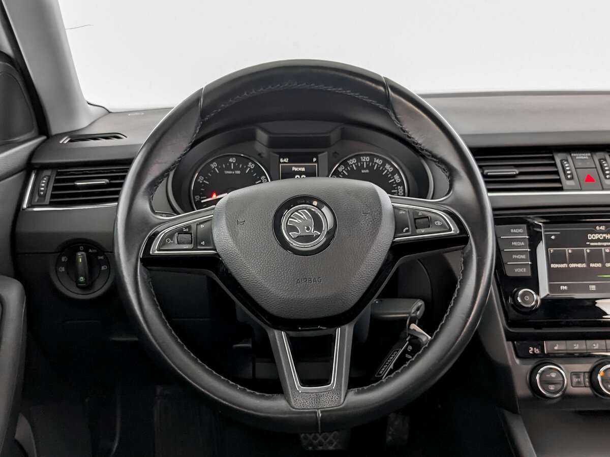 Купить Skoda Octavia с пробегом. Фото: #15
