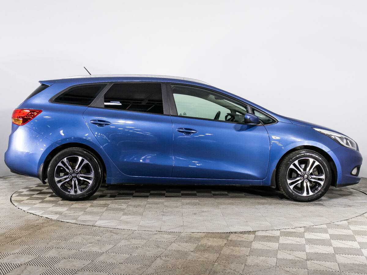 Купить Kia Ceed с пробегом. Фото: #3