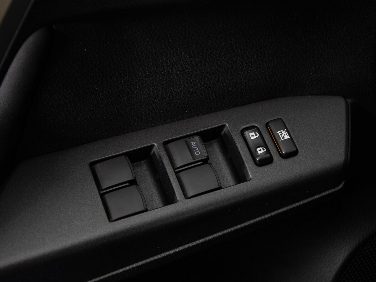 Купить Toyota RAV4 с пробегом. Фото: #12