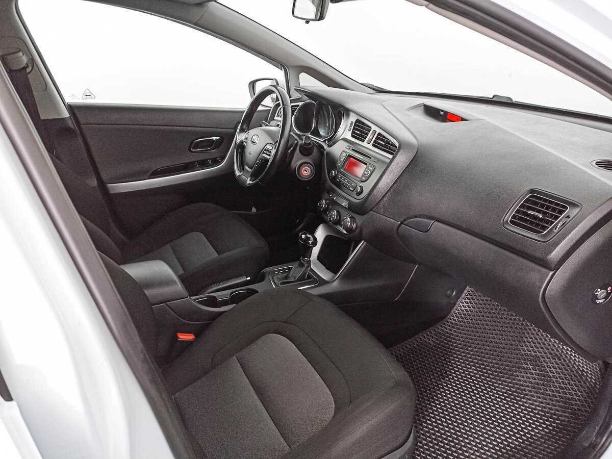 Купить Kia Ceed с пробегом. Фото: #8