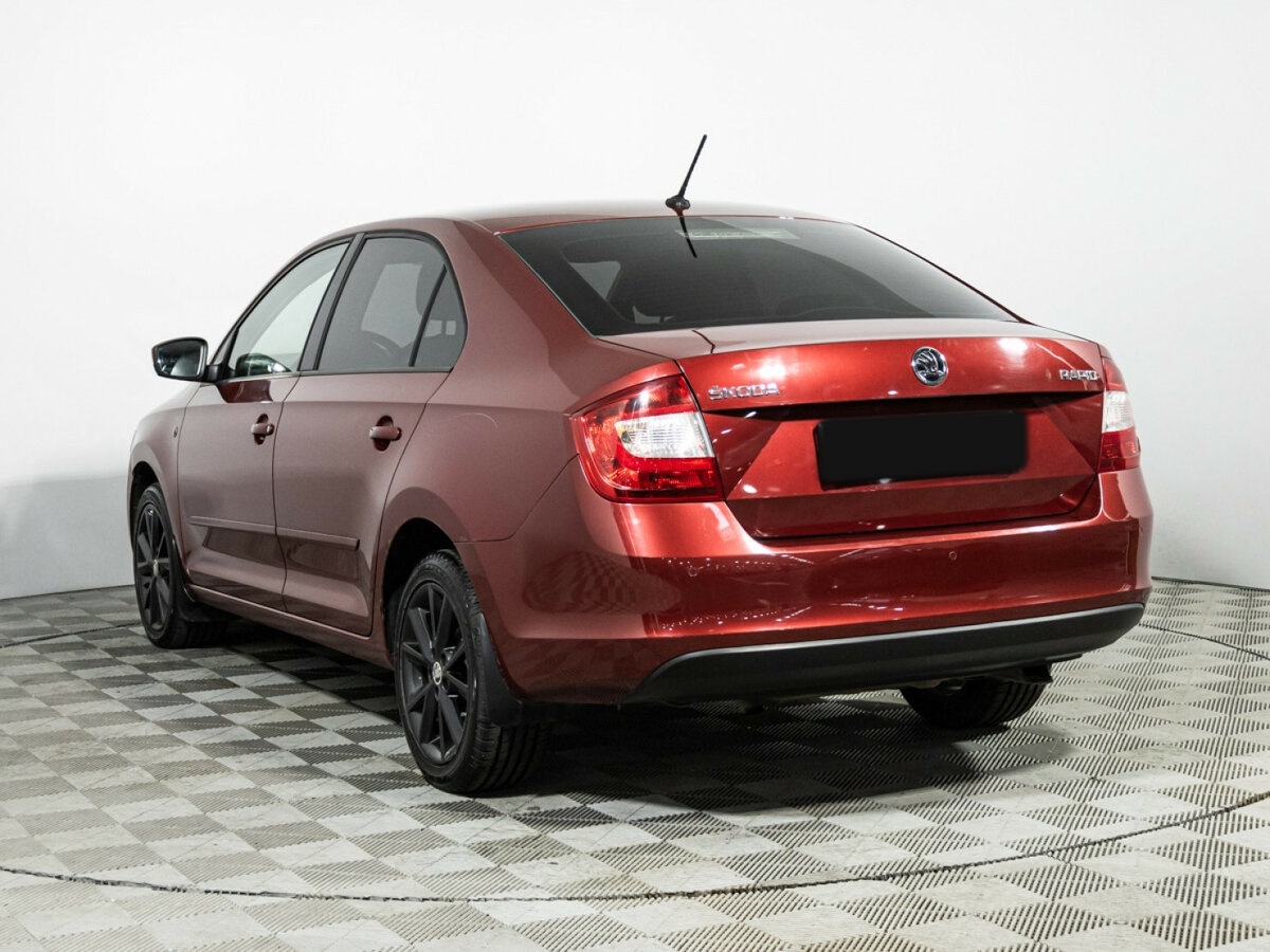 Купить Skoda Rapid с пробегом. Фото: #6