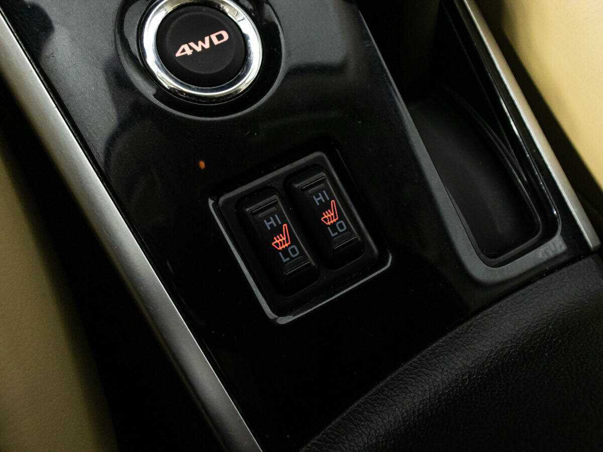 Купить Mitsubishi Outlander с пробегом. Фото: #16