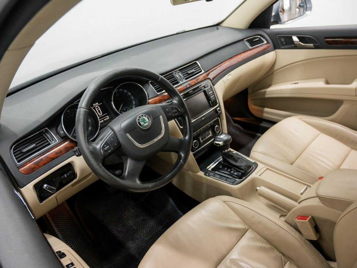 Купить Skoda Superb с пробегом. Фото: #13