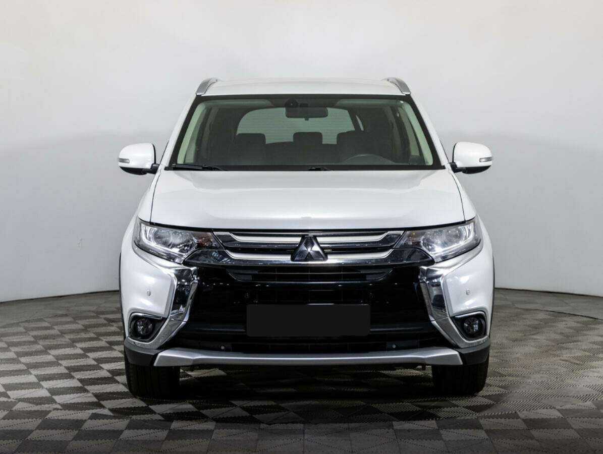 Купить Mitsubishi Outlander с пробегом. Фото: #1
