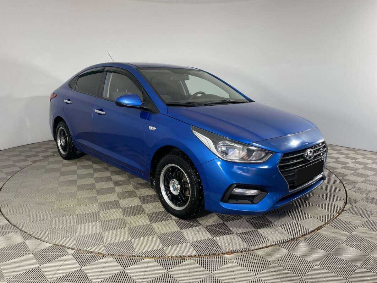 Купить Hyundai Solaris с пробегом. Фото: #2