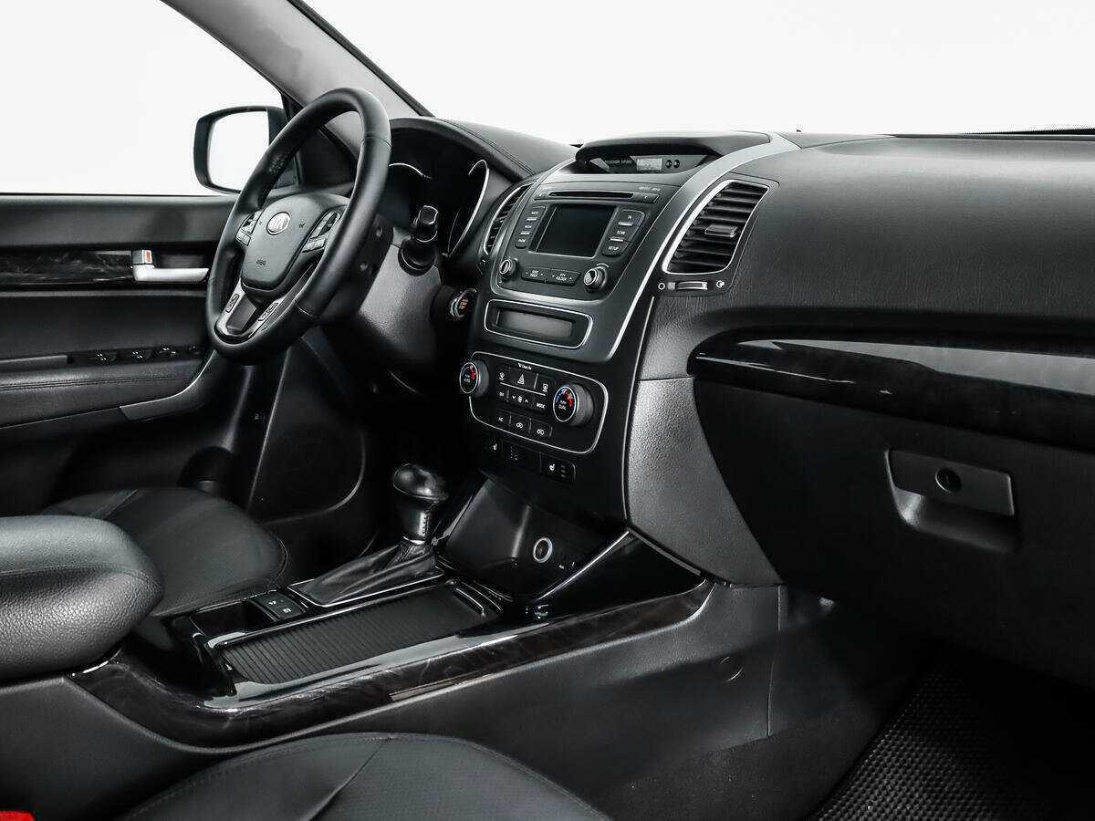 Купить Kia Sorento с пробегом. Фото: #11