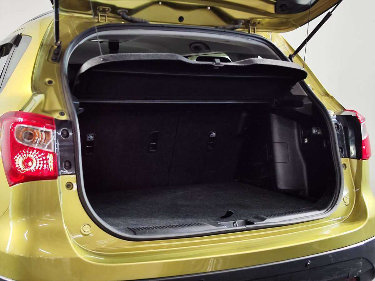 Купить Suzuki SX4 с пробегом. Фото: #5