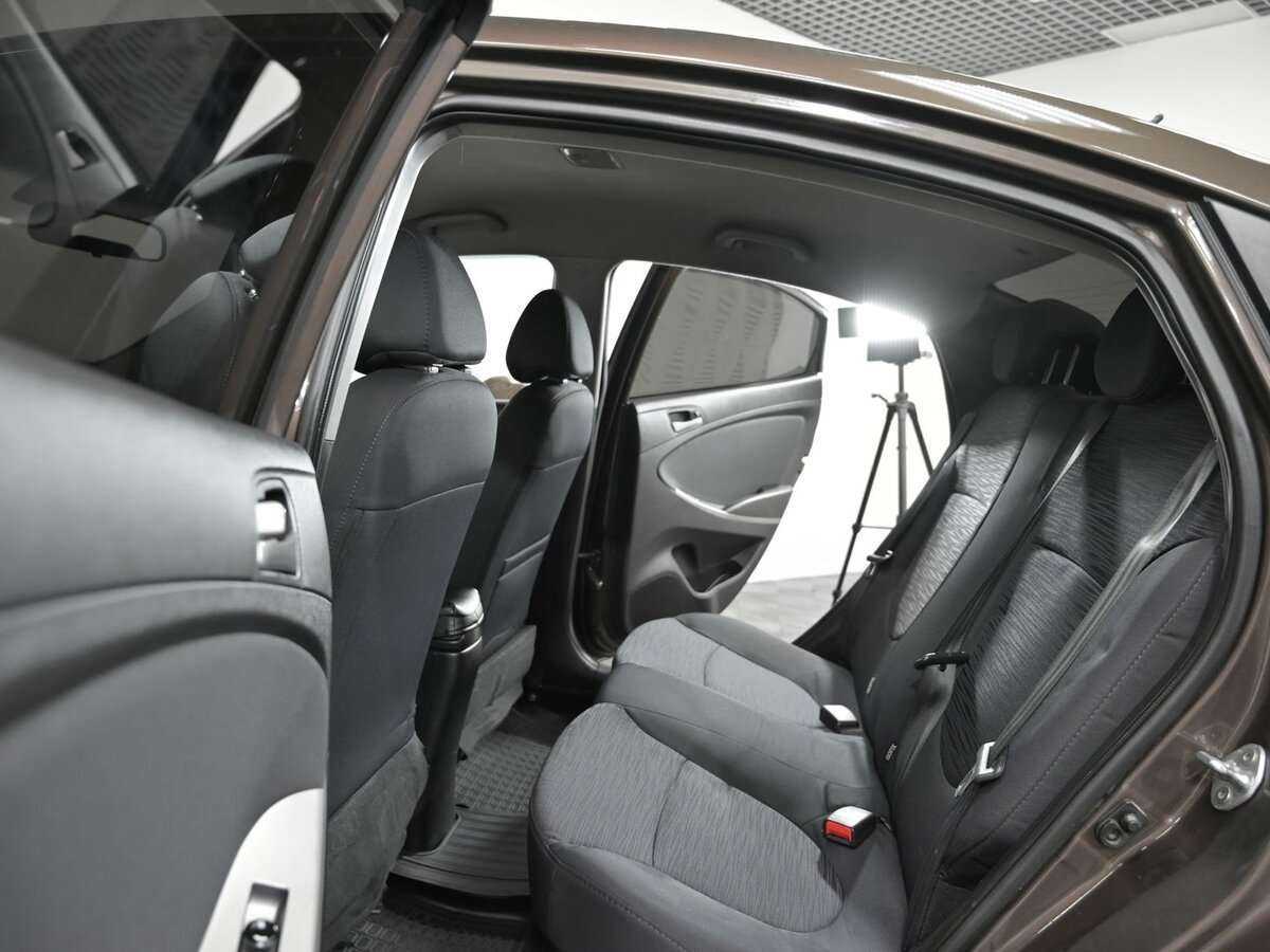 Купить Hyundai Solaris с пробегом. Фото: #10