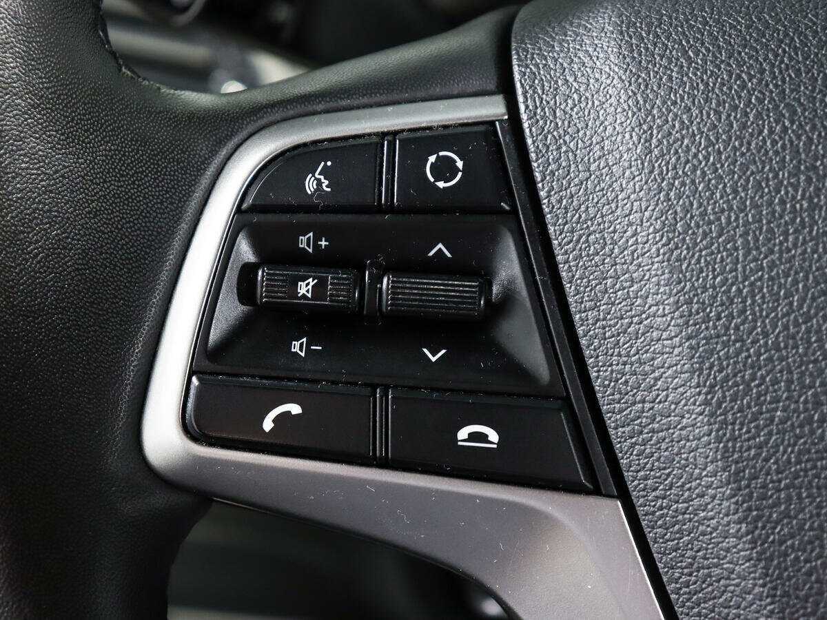 Купить Hyundai Solaris с пробегом. Фото: #13