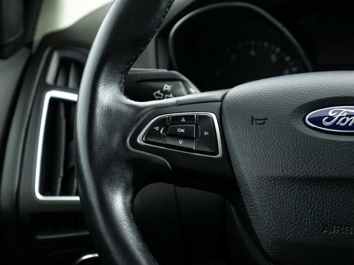 Купить Ford Focus с пробегом. Фото: #19