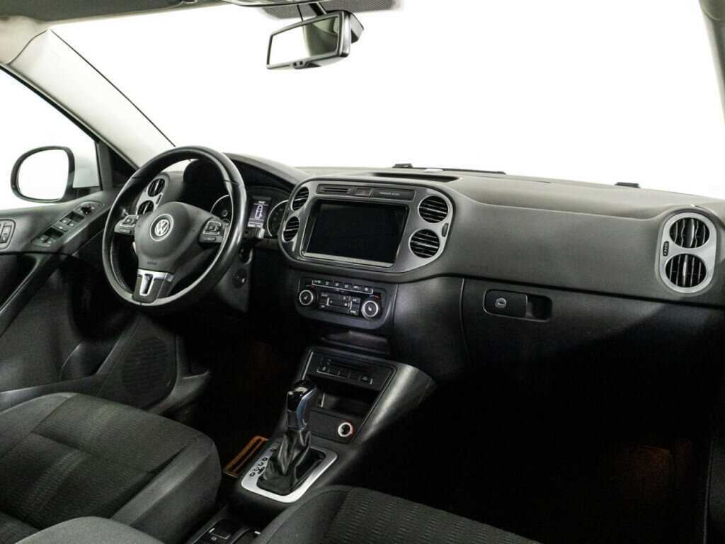 Купить Volkswagen Tiguan с пробегом. Фото: #8