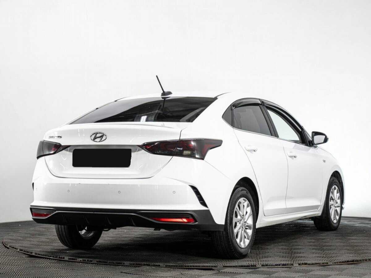 Купить Hyundai Solaris с пробегом. Фото: #3