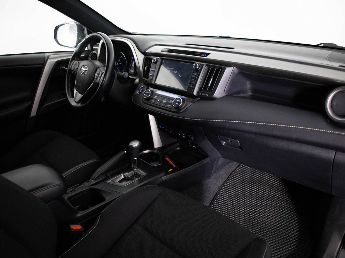 Купить Toyota RAV4 с пробегом. Фото: #14