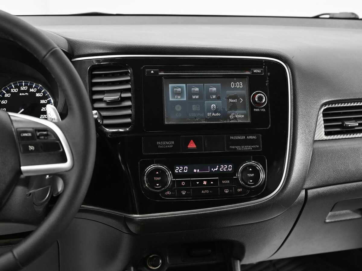 Купить Mitsubishi Outlander с пробегом. Фото: #9