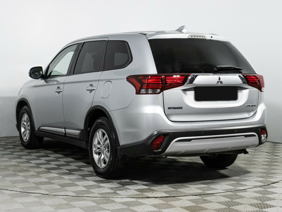 Купить Mitsubishi Outlander с пробегом. Фото: #6