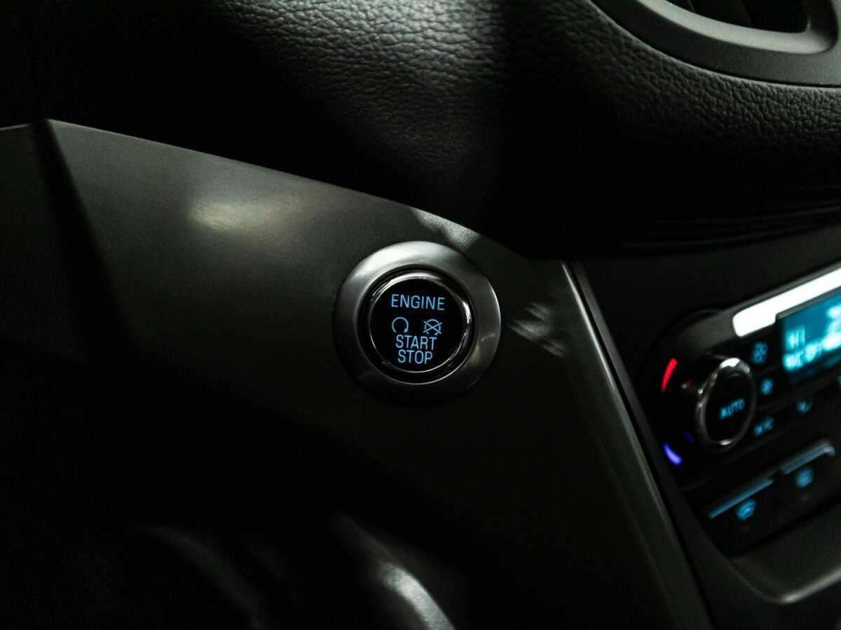 Купить Ford Kuga с пробегом. Фото: #17