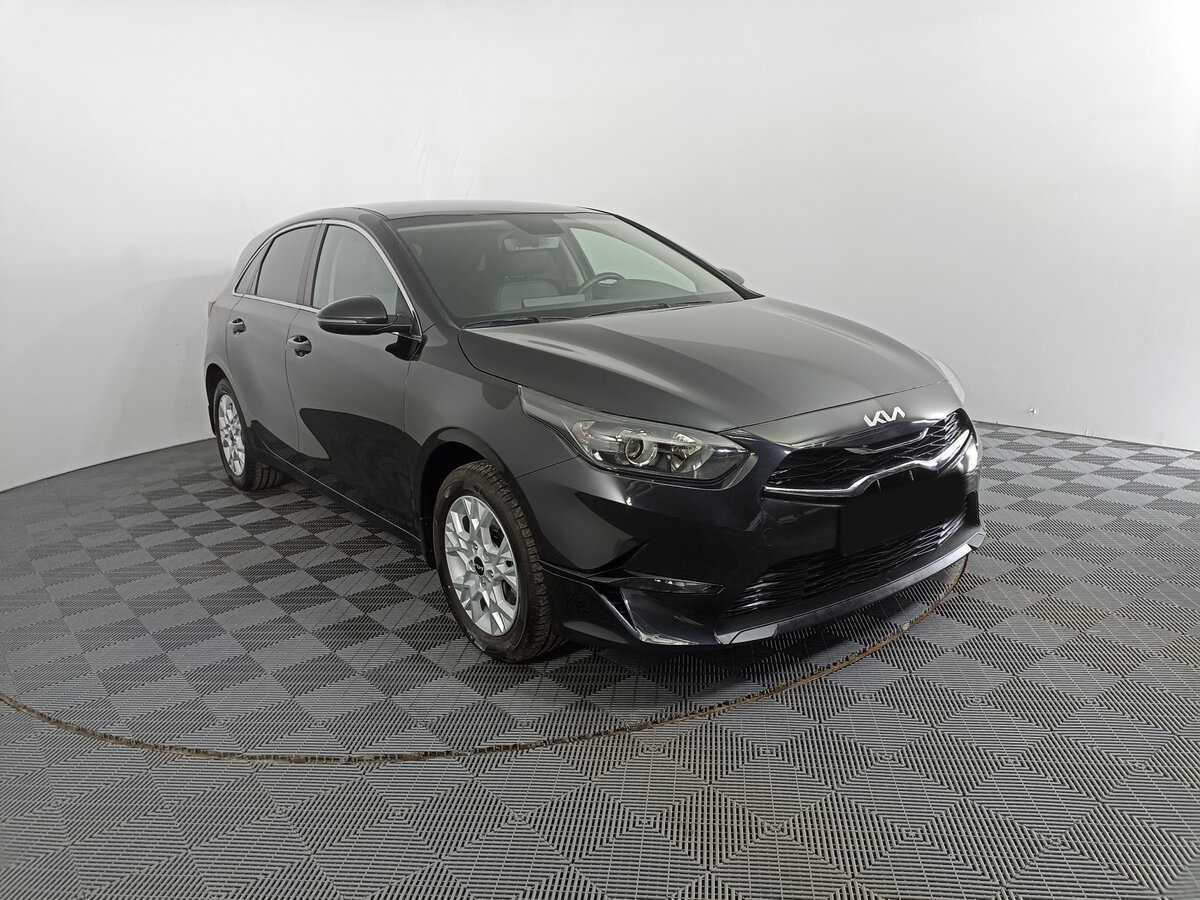 Купить Kia Ceed с пробегом. Фото: #2