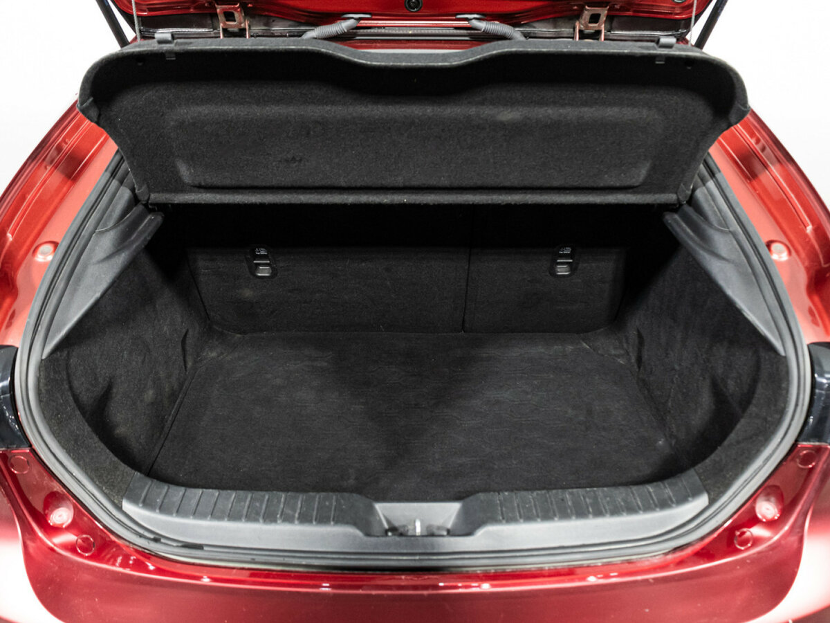 Купить Mazda 3 с пробегом. Фото: #16