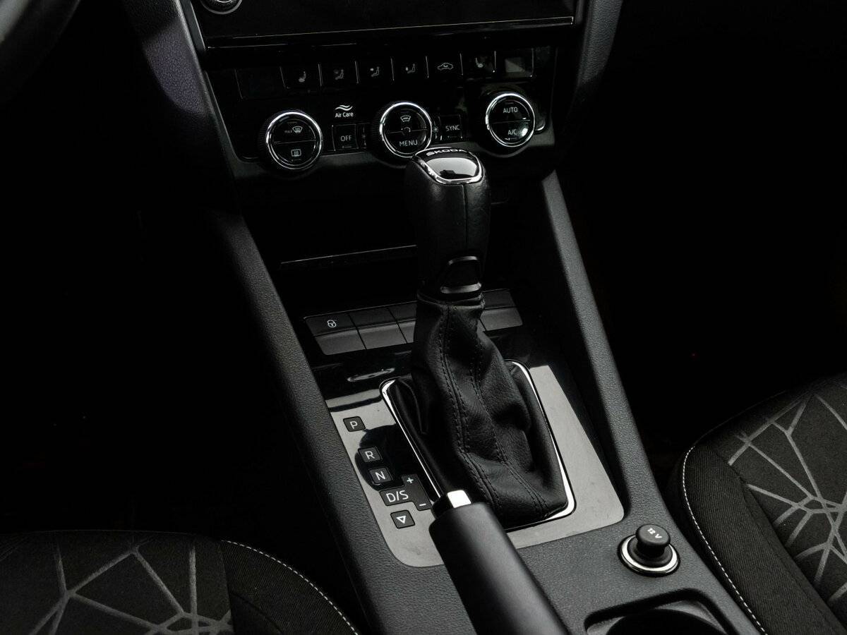 Купить Skoda Octavia с пробегом. Фото: #10