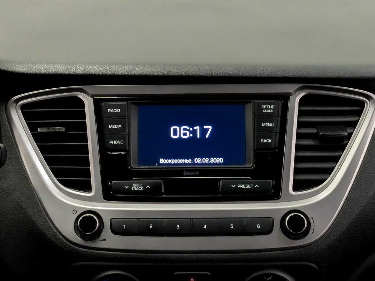 Купить Hyundai Solaris с пробегом. Фото: #14