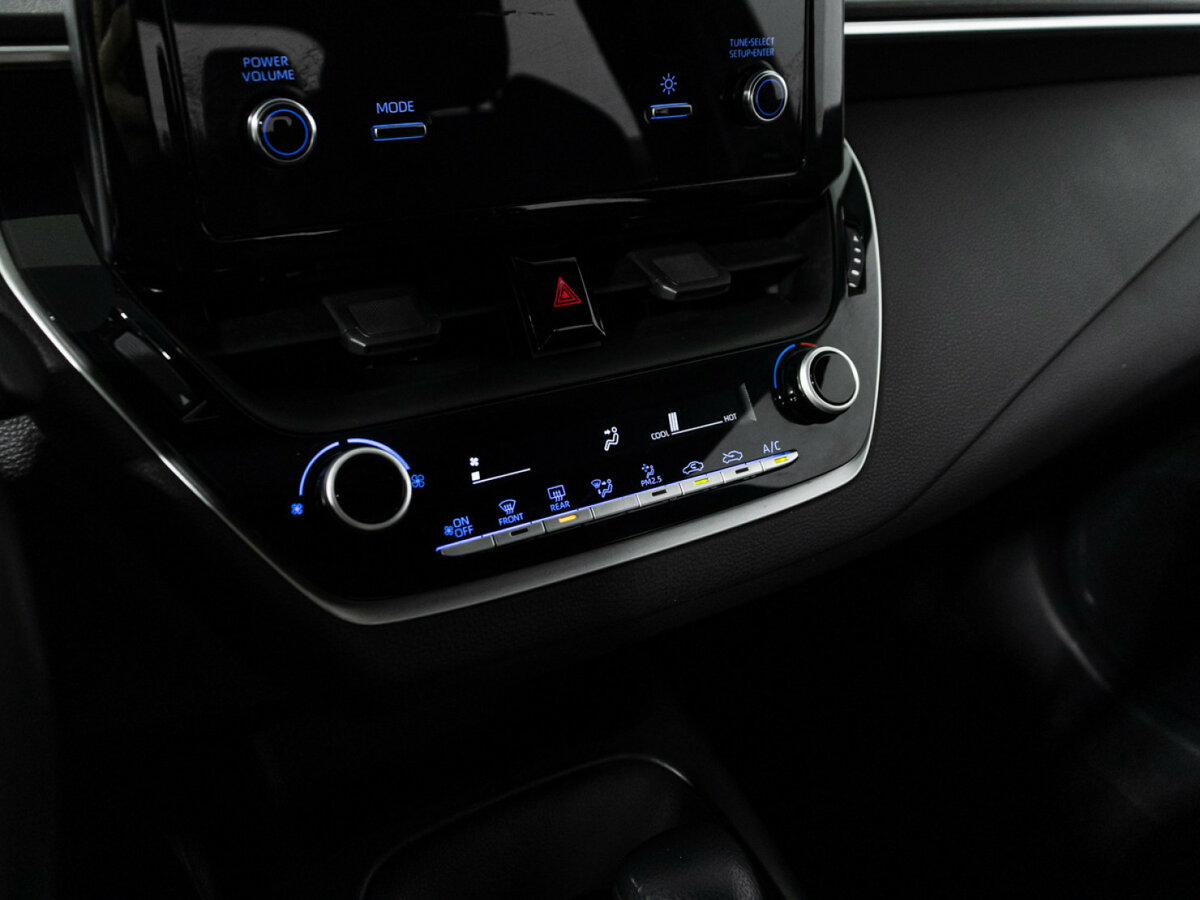 Купить Toyota Corolla с пробегом. Фото: #14