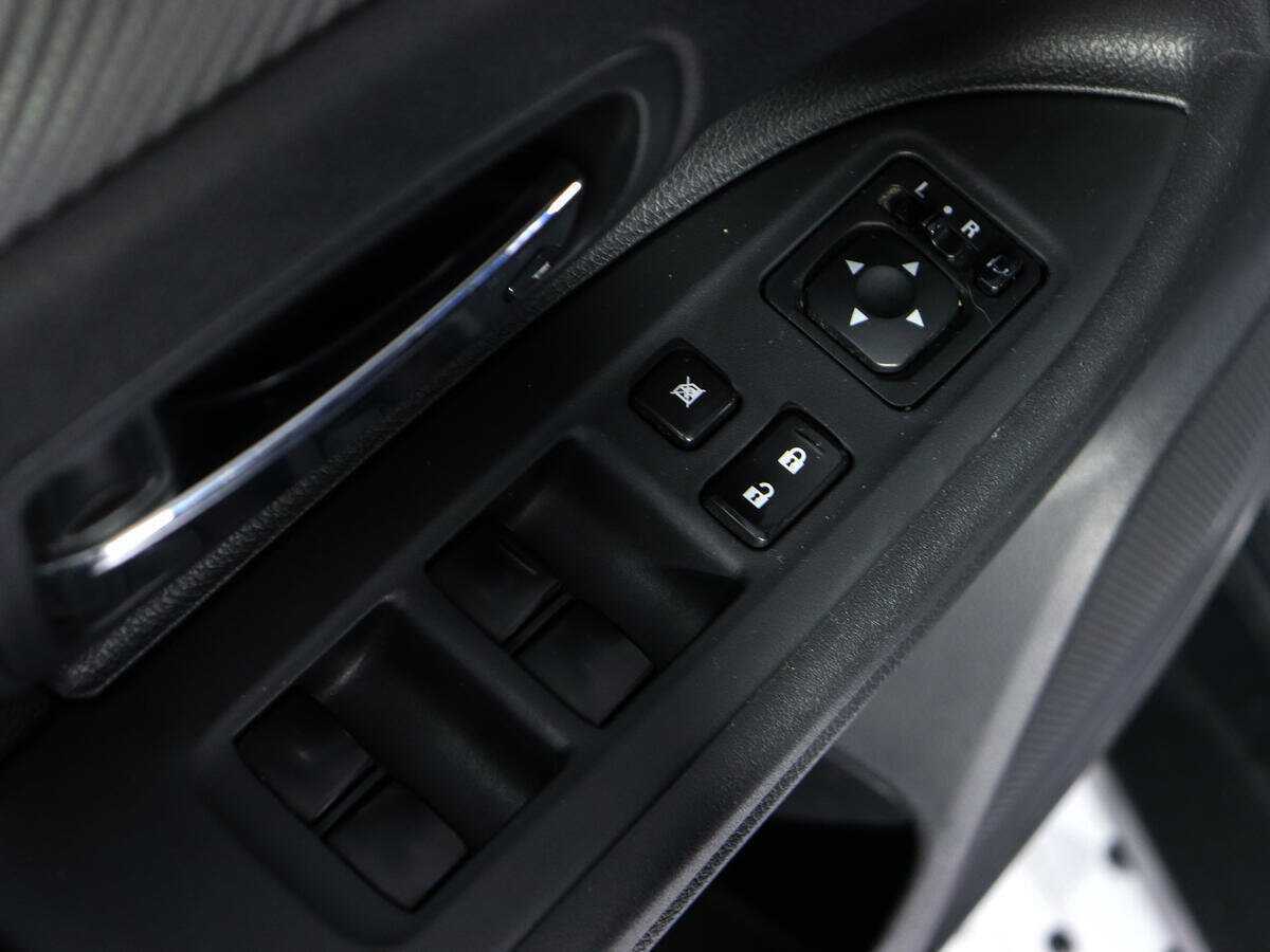 Купить Mitsubishi Outlander с пробегом. Фото: #15